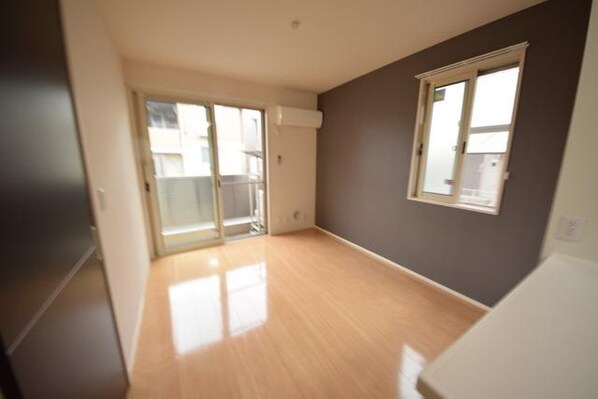 ウィット吉川Aの物件内観写真